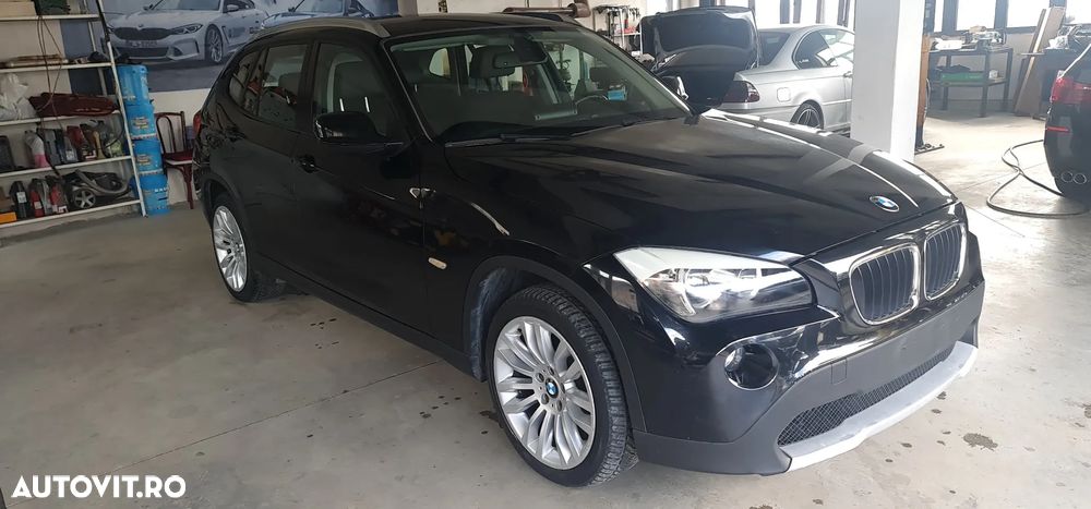 BMW X1 xDrive18d - 10