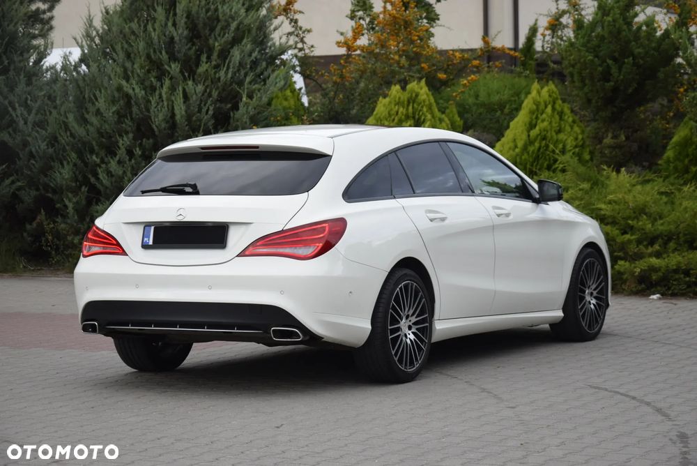 Mercedes-Benz CLA 250 7G-DCT - 24
