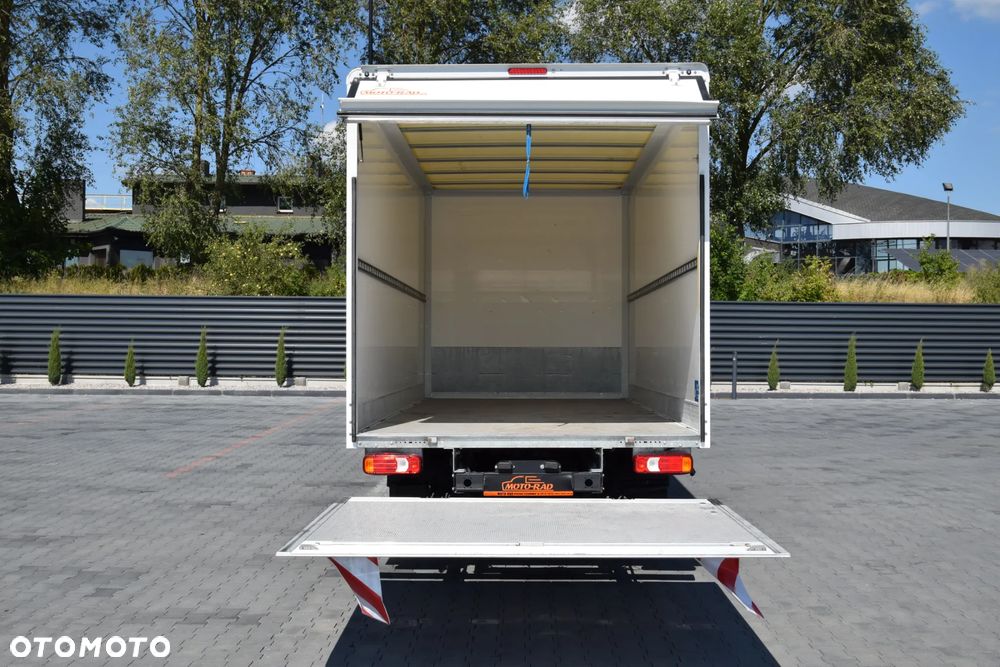 Iveco DAILY 35C16 / 2.3 - 160 KM / 3 OSOBY / DO 3,5 TONY / KONTENER / DOSTAWCZE / WINDA PALFINGER / KLIMA / 2022 / SERWISOWANY / SPROWADZONY Z NIEMIEC - 19