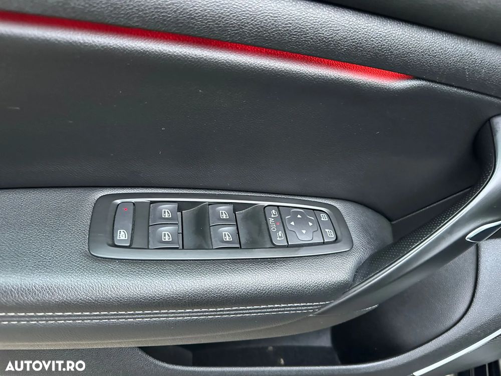 Renault Megane ENERGY dCi 130 BOSE EDITION - 29