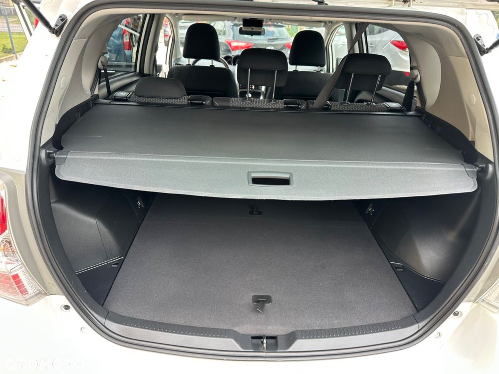Toyota Verso 1.8 Life - 23