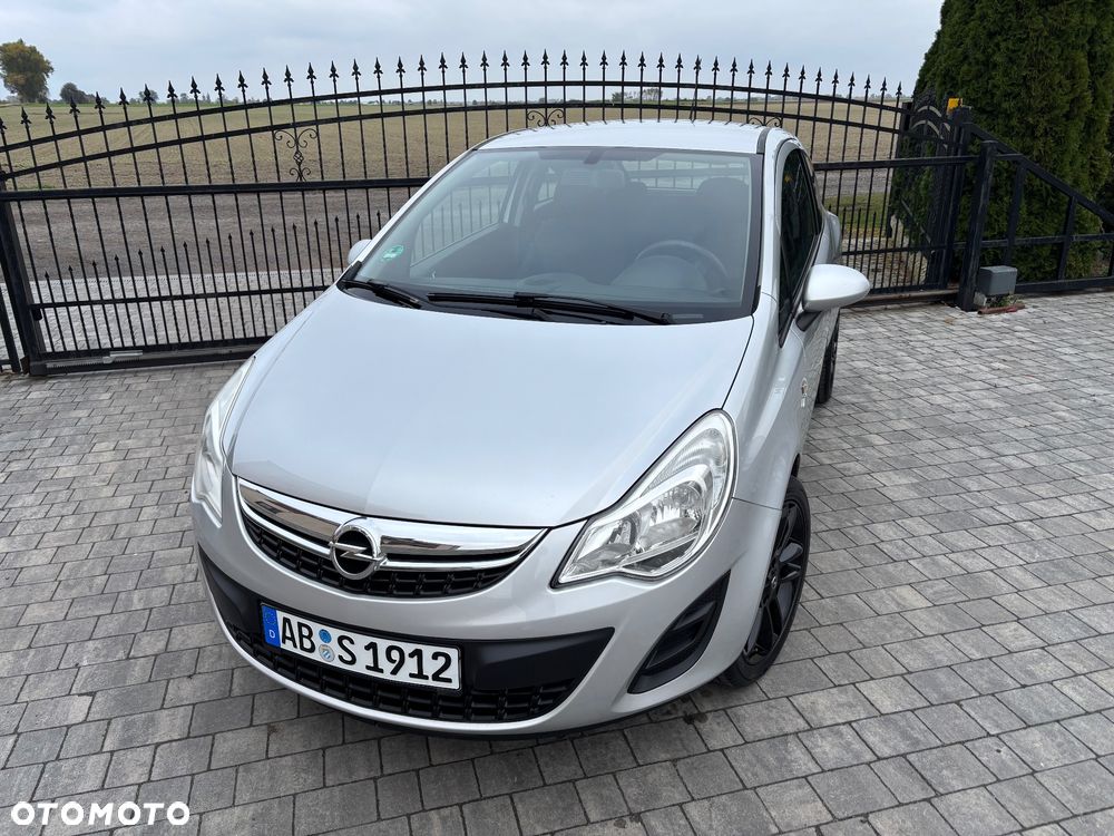 Opel Corsa 2013 photo 3