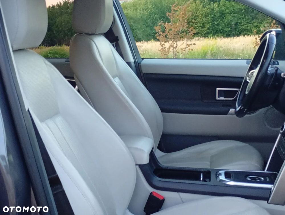 Land Rover Discovery Sport TD4 SkyView Edition - 23