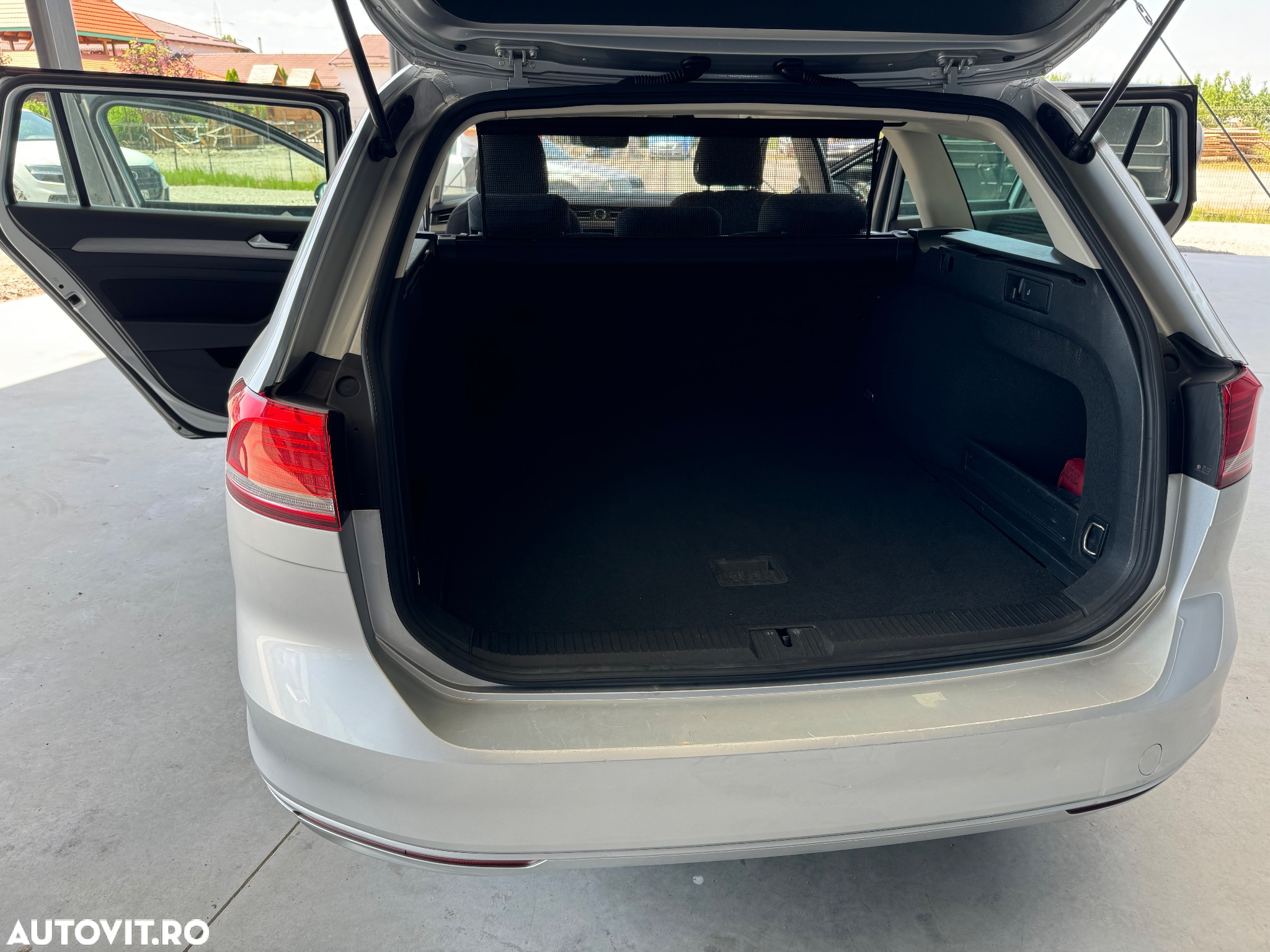 Volkswagen Passat - 8
