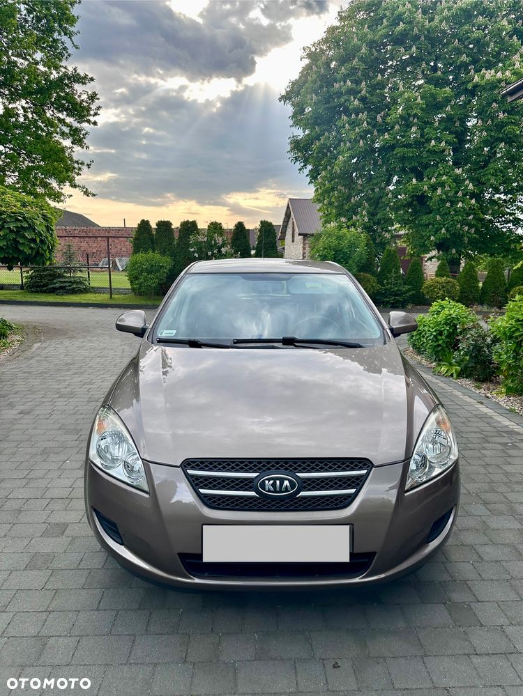 Kia Ceed 1.6 Crdi Comfort - 3