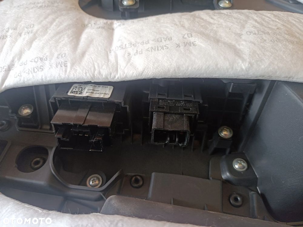 Tapicerka boczek drzwiowy skórzany lewy tył Kia Sportage III 83351-3U000 - 9