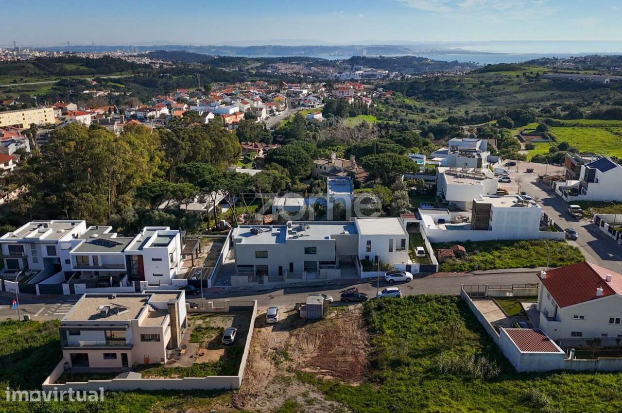 Moradia T3 c/garagem e piscina aquecida, a 15 mins de Lisboa / Cascais - Grande imagem: 5/22