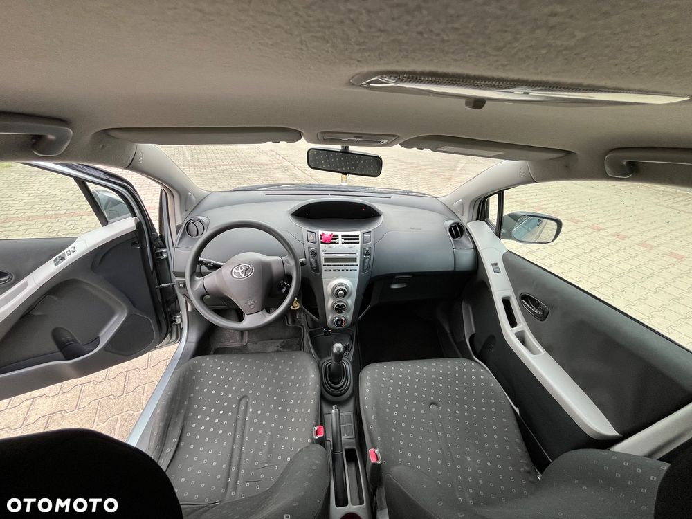 Toyota Yaris 1.0 VVT-i - 6