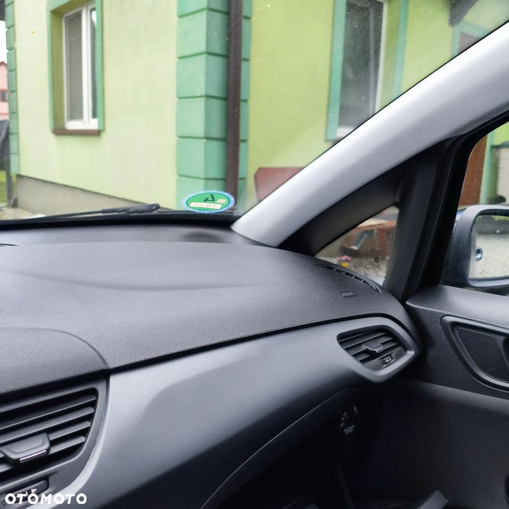 Opel Corsa - 20
