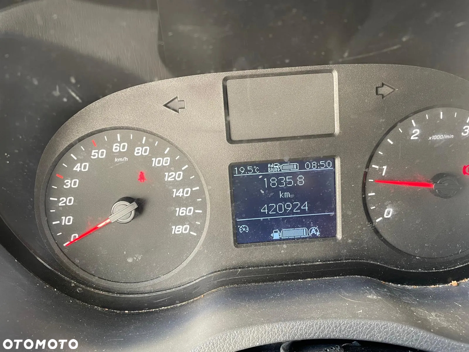 Mercedes-Benz Sprinter - 5
