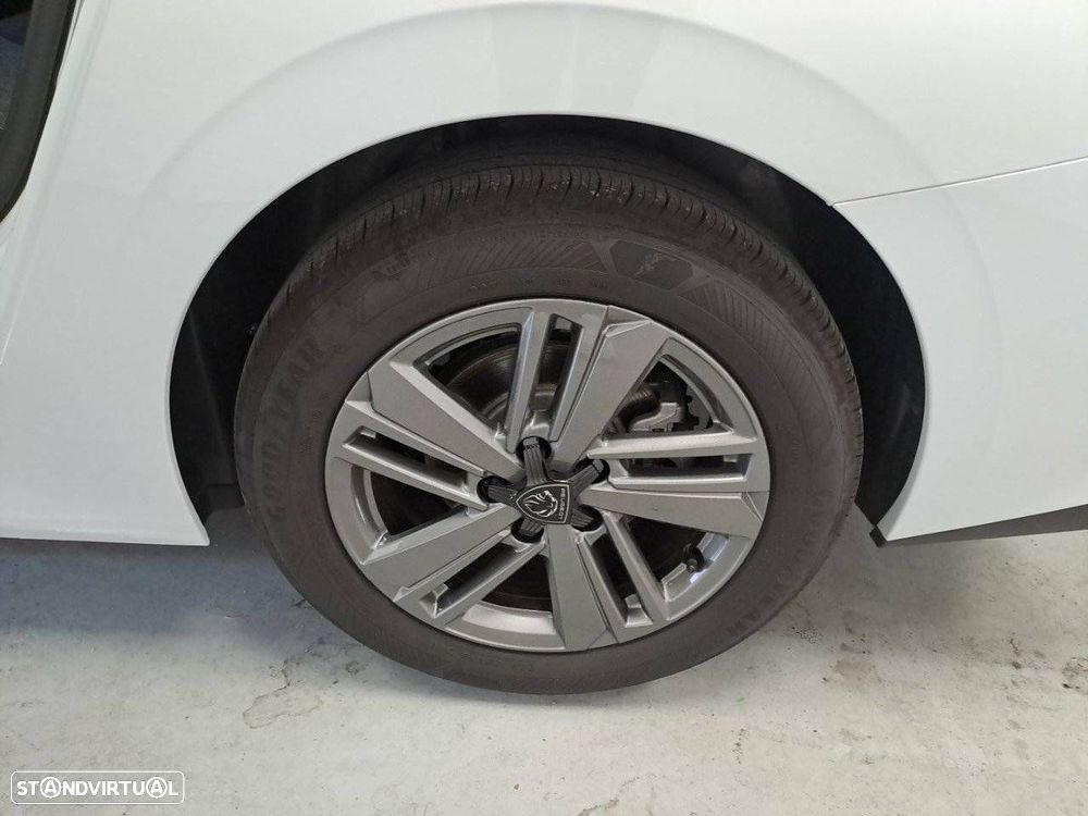 Peugeot 308 1.2 Hybrid Style e-DCS6 - 11