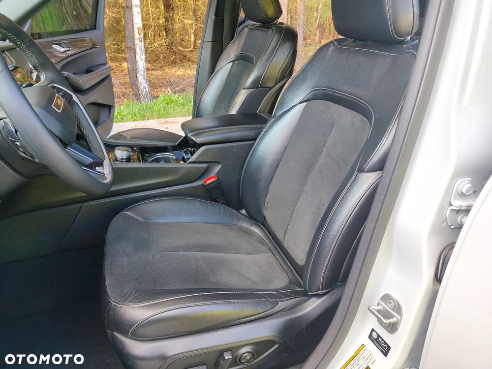 Jeep Grand Cherokee - 16