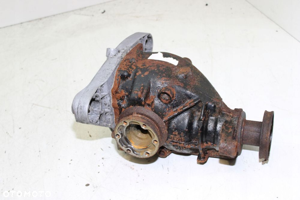 DYFER MOST TYŁ BMW 5 E39 528i 3.15 manual - 3