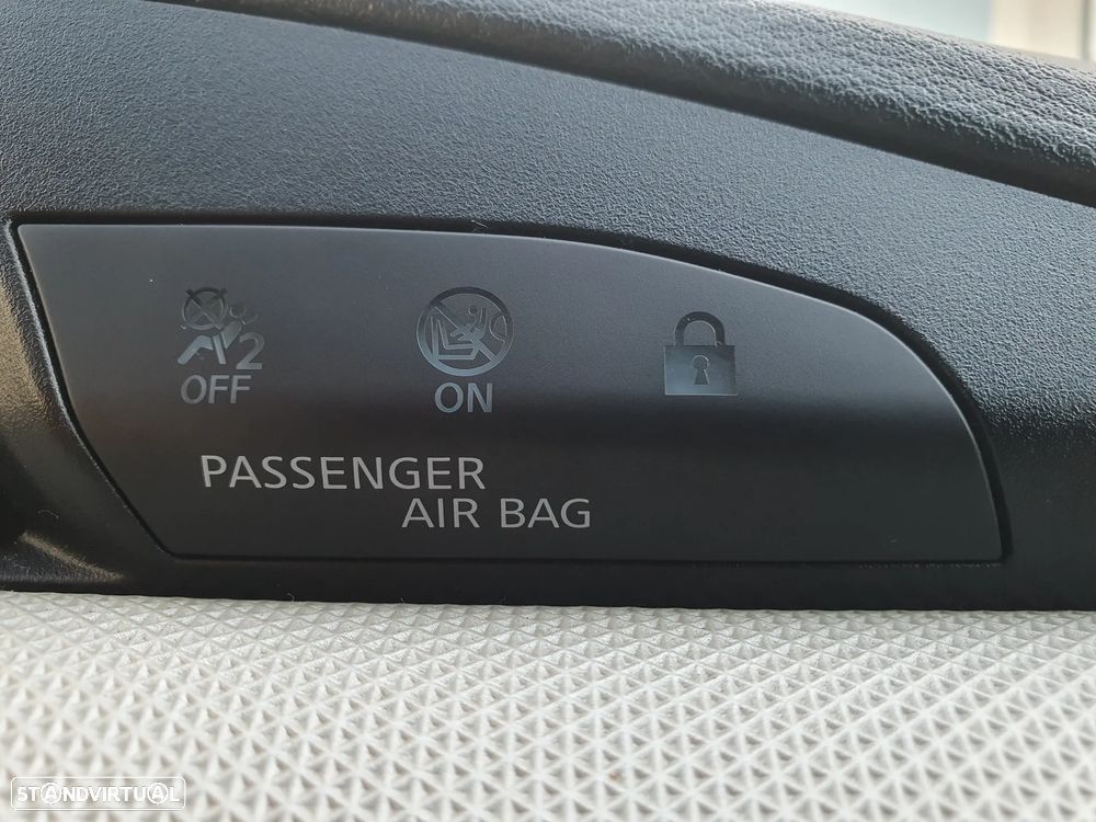 Nissan Micra 0.9 IG-T N-Connecta Skyline S/S - 28