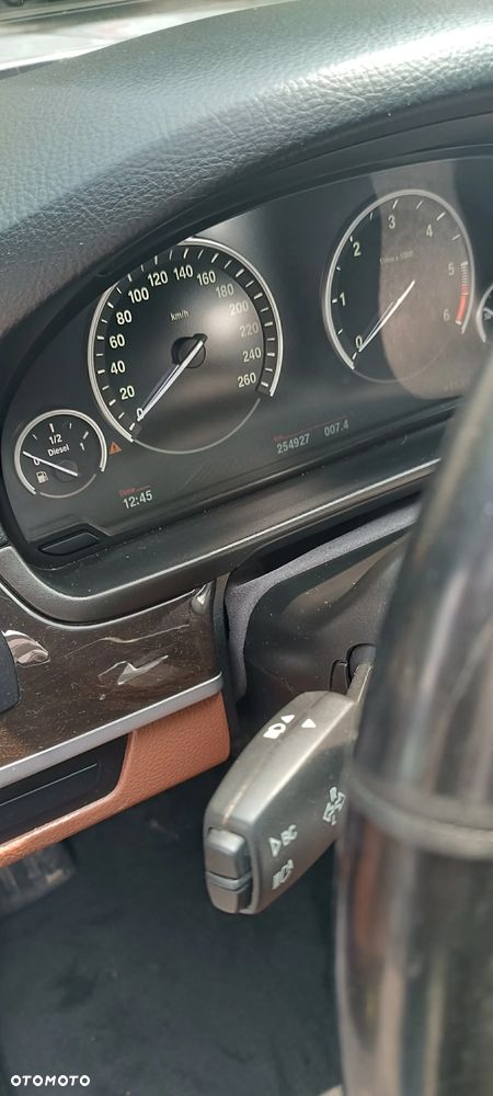 BMW Seria 5 535d xDrive - 12