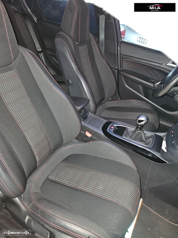 Peugeot 308 1.2 PureTech GT Line - 16