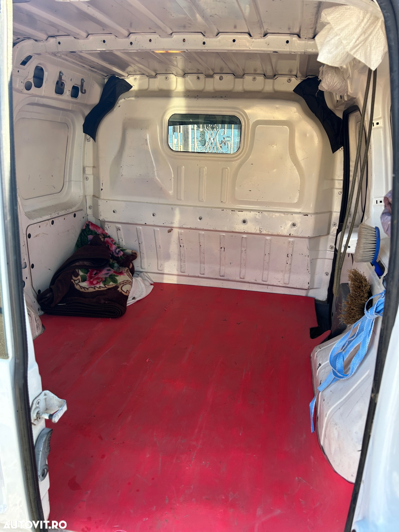Ford Transit Connect - 6