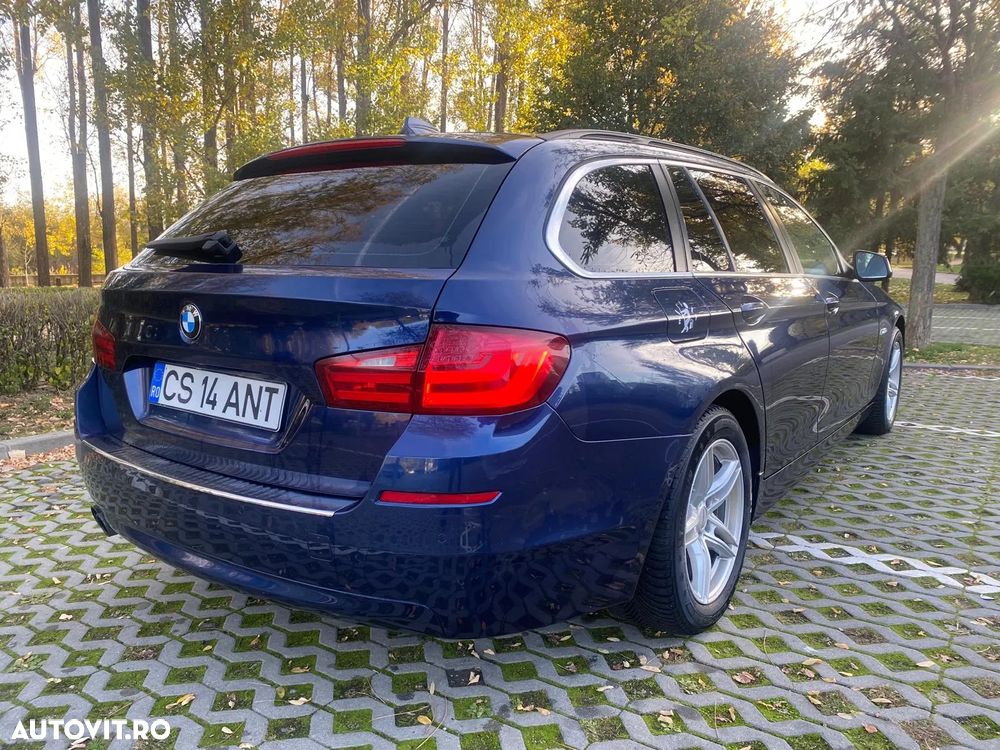 BMW Seria 5 520d Touring Modern Line - 4