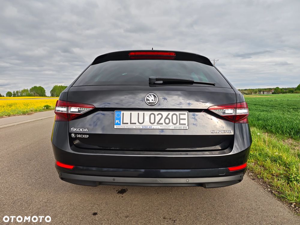 Skoda Superb 2.0 TDI DSG Ambition - 6