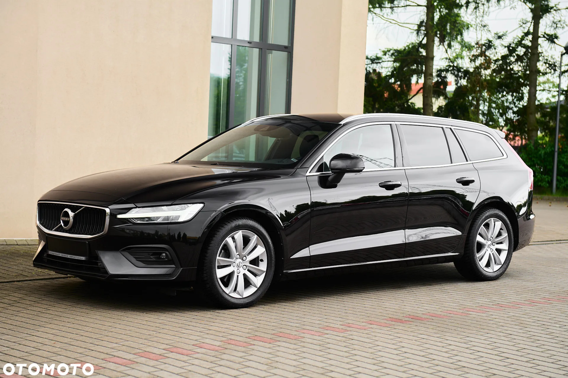 Volvo V60 D3 Momentum Pro - 3