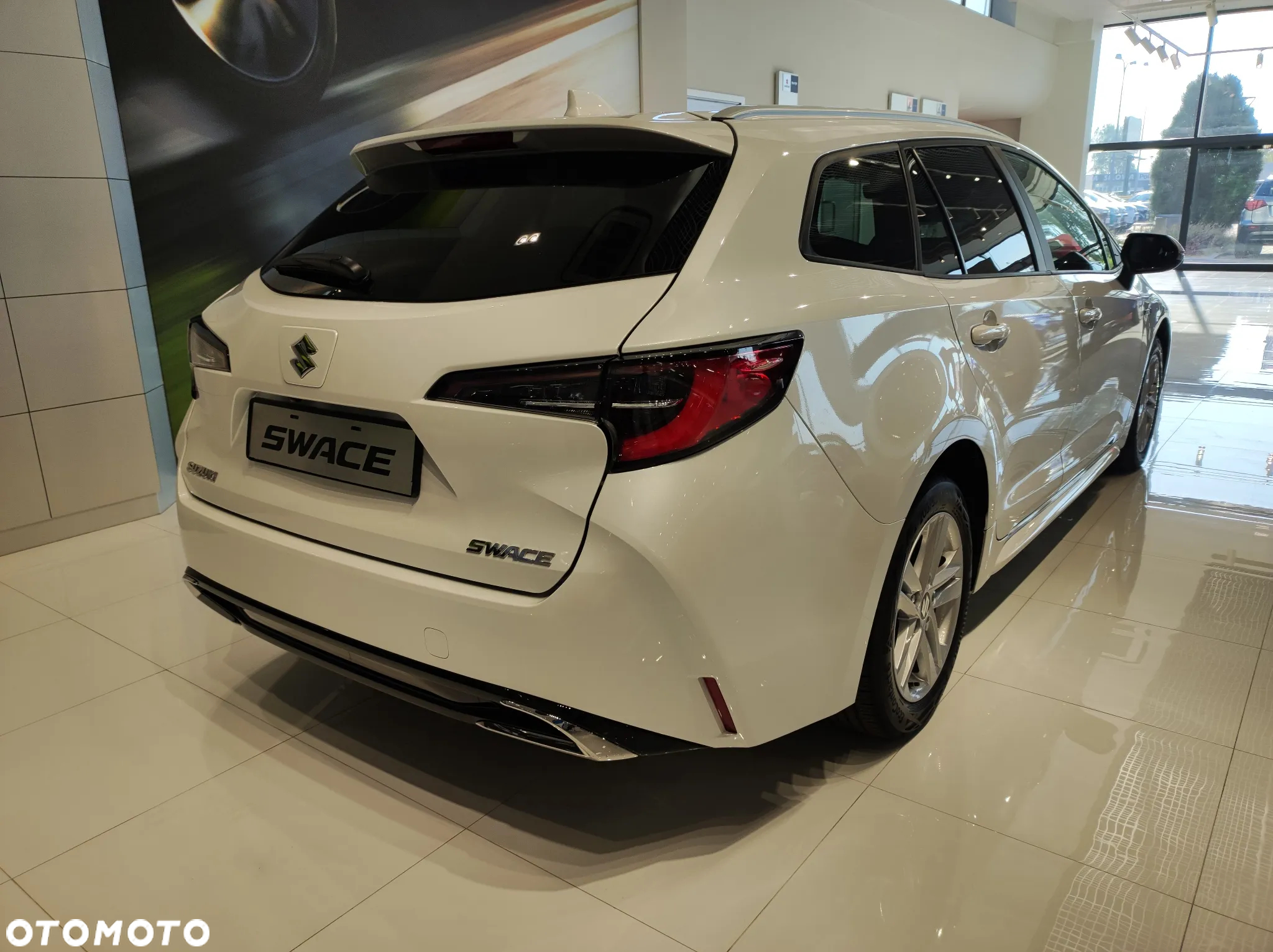 Suzuki Swace 1.8 Hybrid Premium Plus CVT - 7
