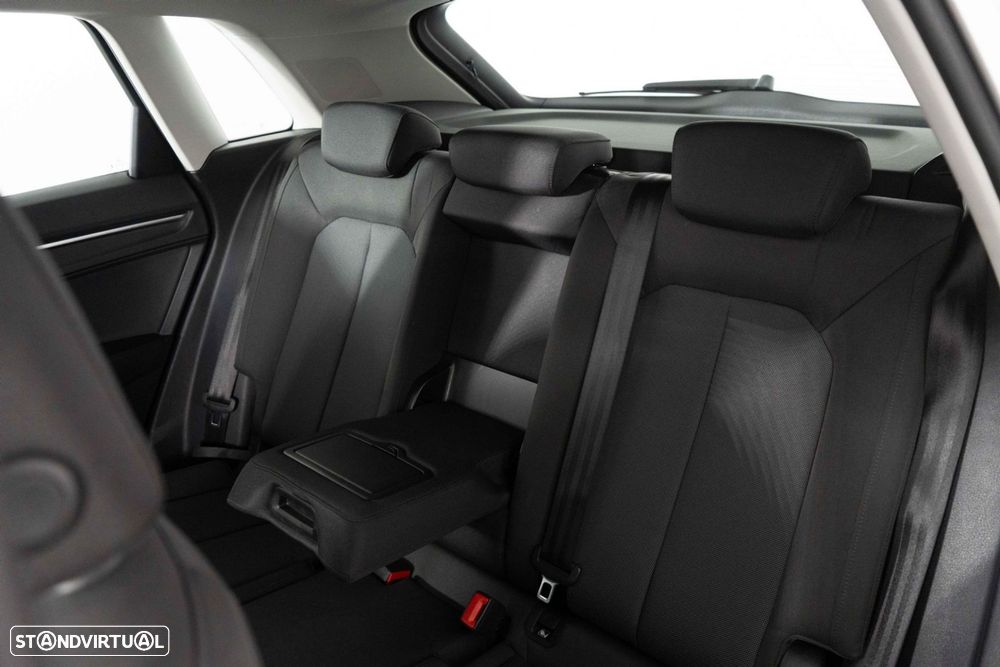 Audi Q3 45 TFSIe S tronic - 11