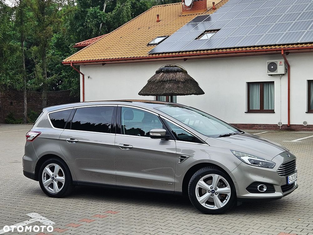 Ford S-Max 2.0 TDCi Allrad Titanium - 16
