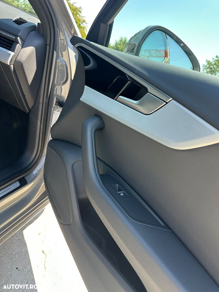 Audi A4 Limuzina 30 TDI S tronic MHEV S Line - 22