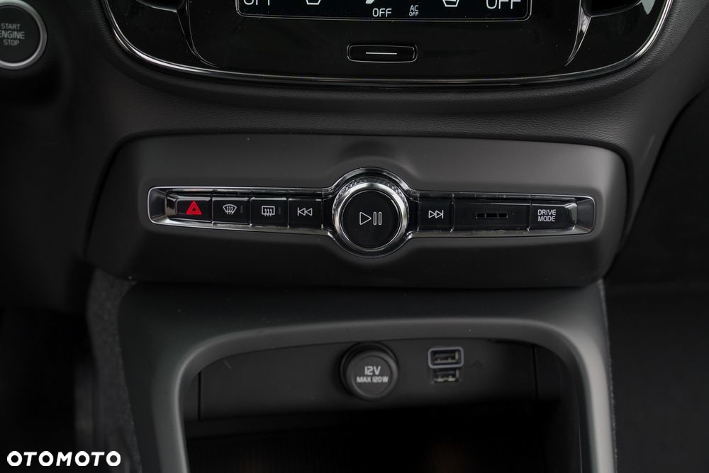 Volvo XC 40 B3 Core - 21
