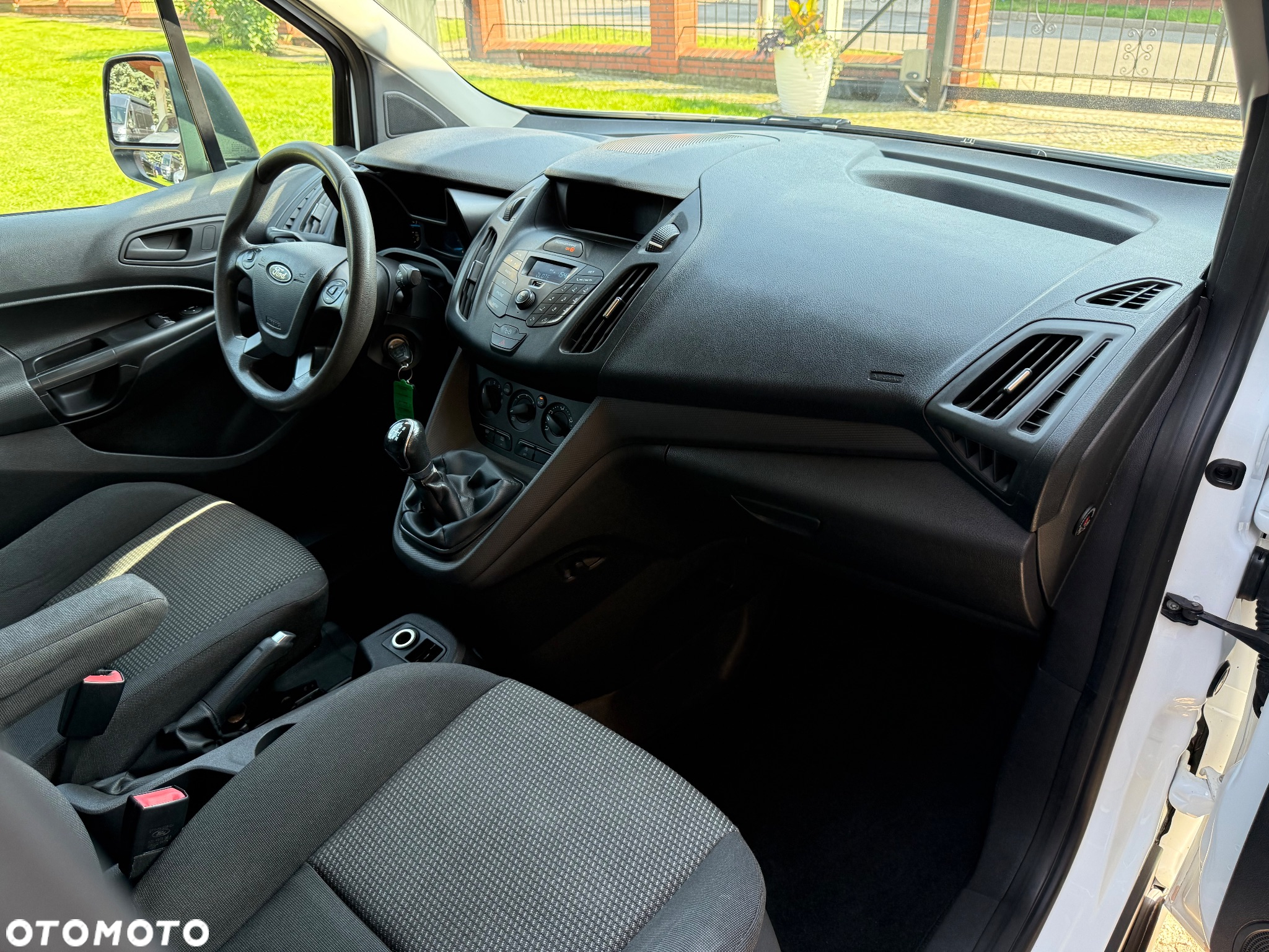 Ford Transit Connect klimatyzacja webasto hak piękny - 20