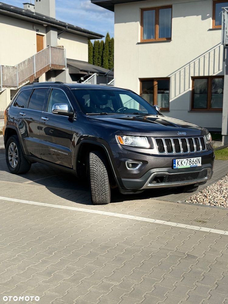 Jeep Grand Cherokee - 1