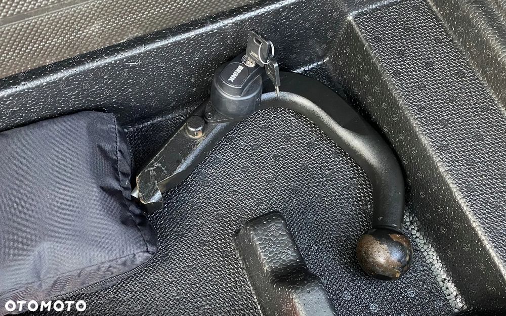 Hyundai Tucson blue 1.7 CRDi 2WD Style - 34