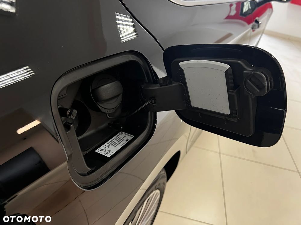Skoda Superb 2.0 TDI SCR 4x4 L&K DSG - 32