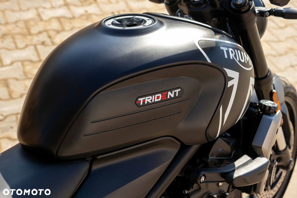 Triumph Trident - 14