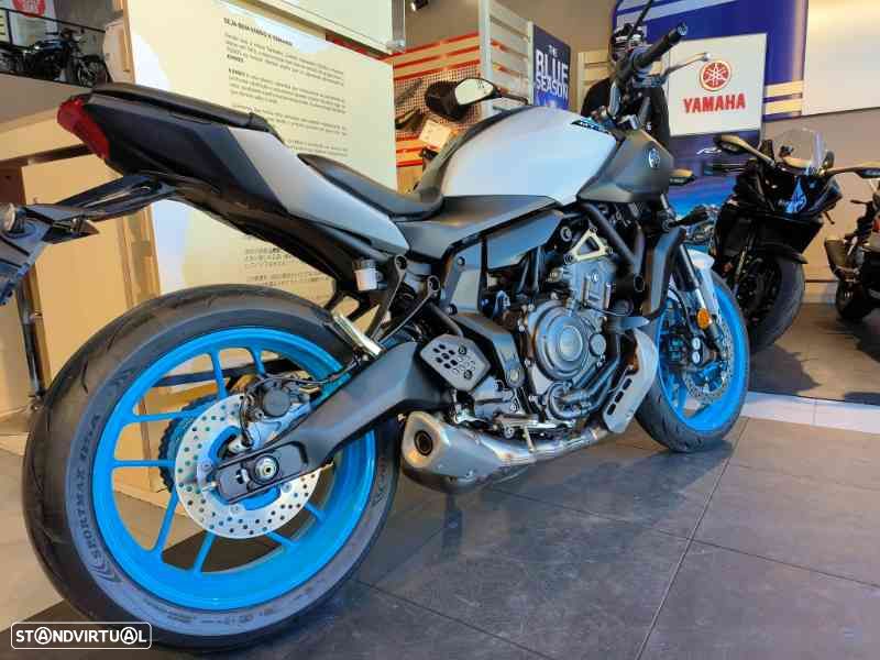 Yamaha MT-07 - 4