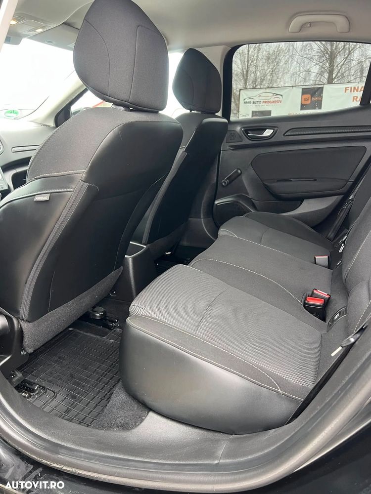 Renault Megane TCe GPF Limited - 10