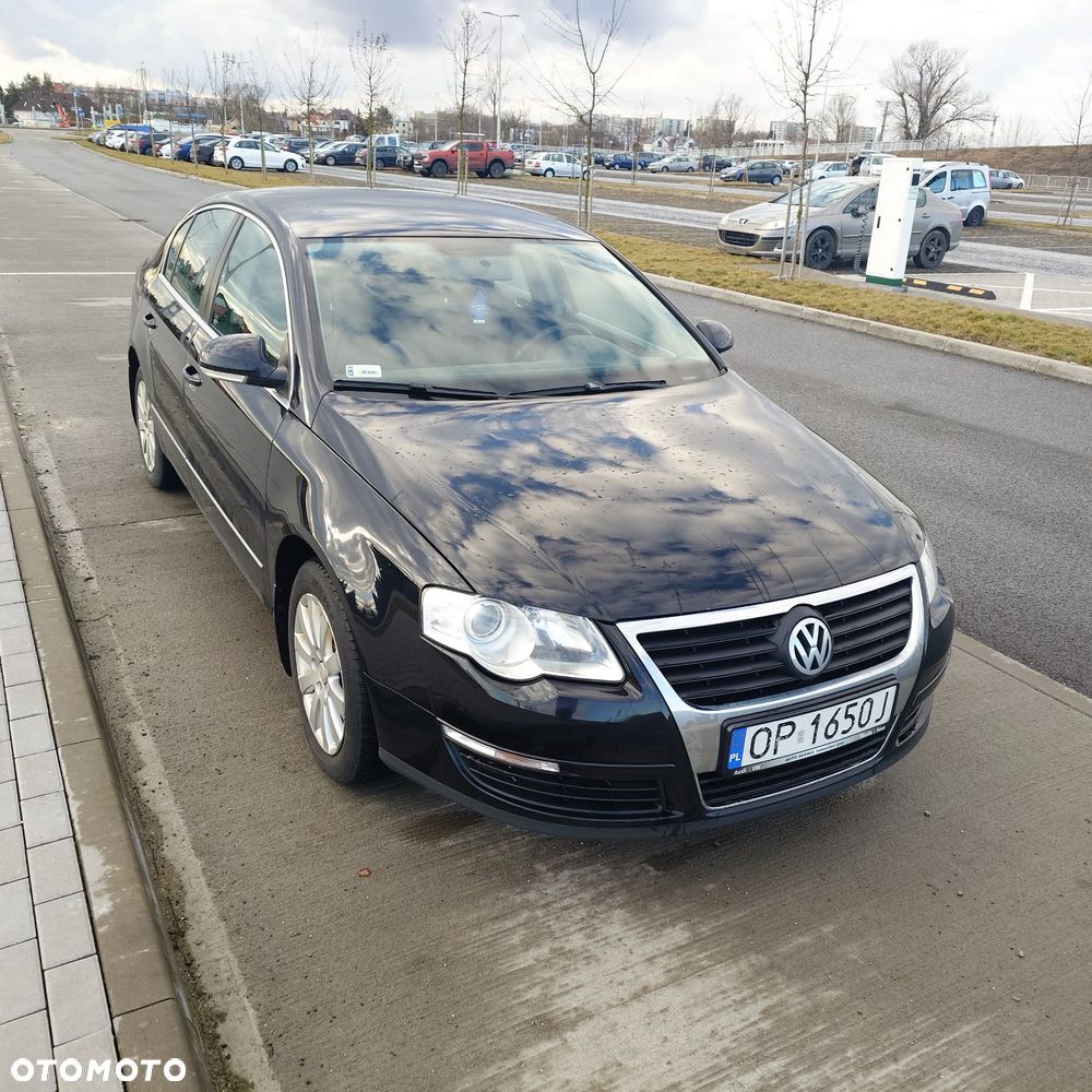 Volkswagen Passat 2.0 FSI Comfortline - 8