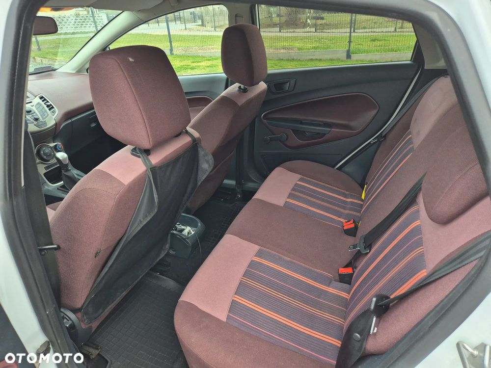 Ford Fiesta - 5