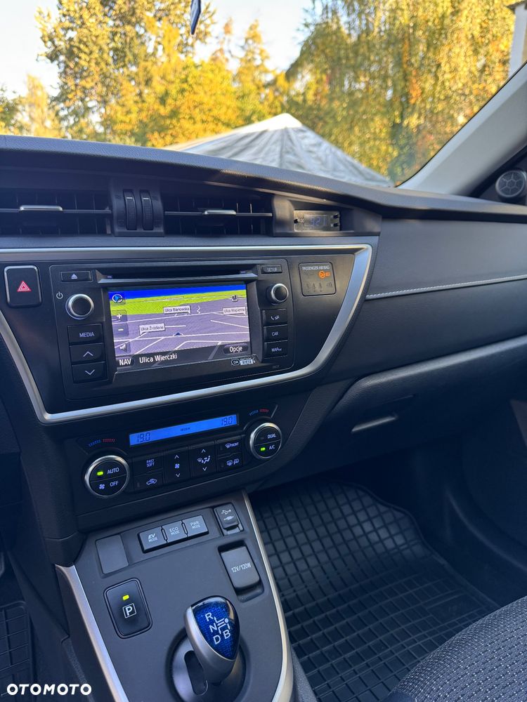 Toyota Auris 1.8 HSD Luna - 15