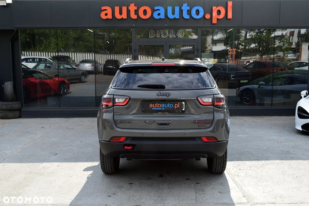Jeep Compass - 30