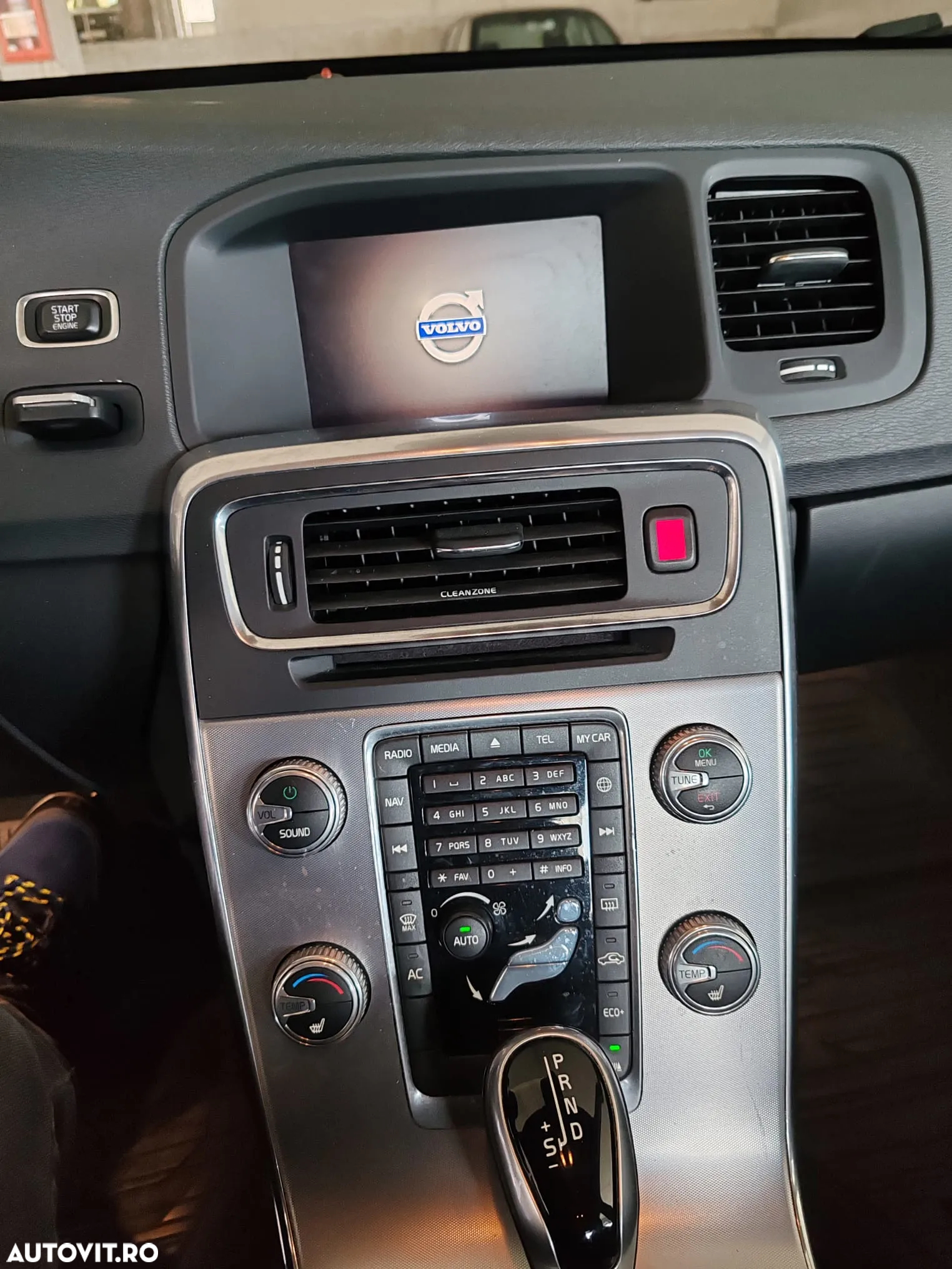 Volvo S60 D4 Momentum - 17