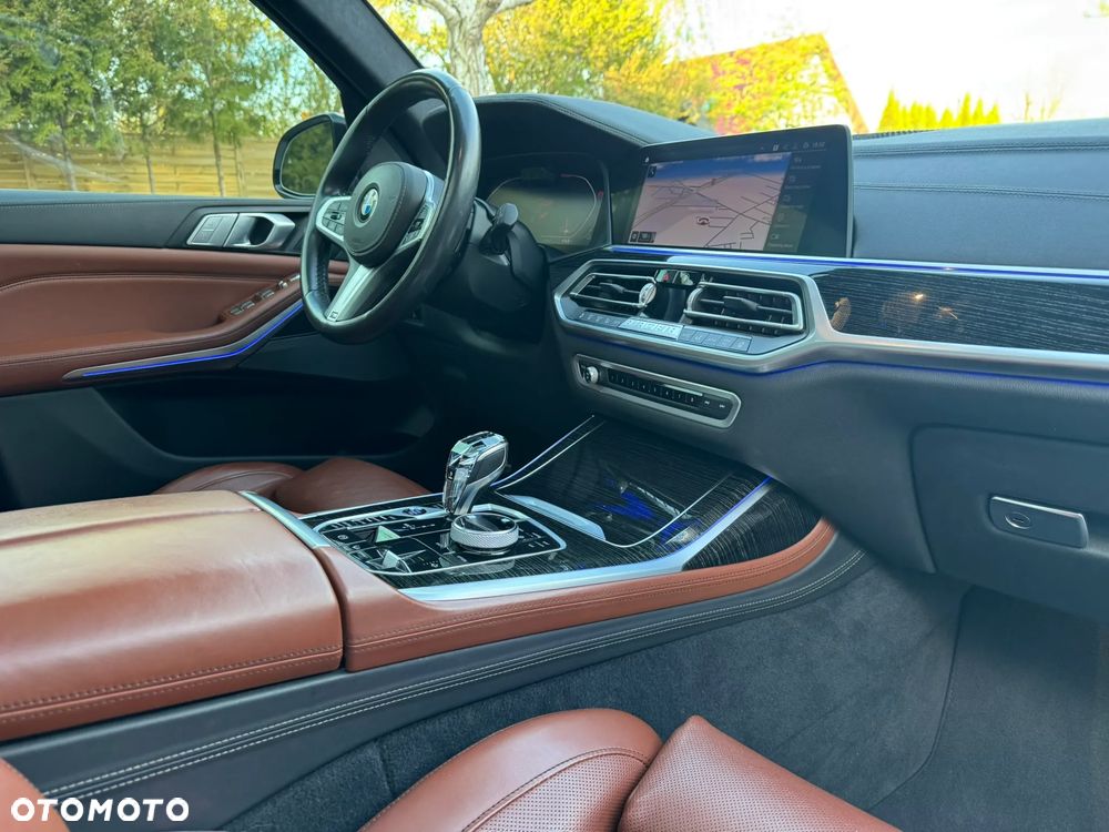 BMW X7 xDrive40i - 26