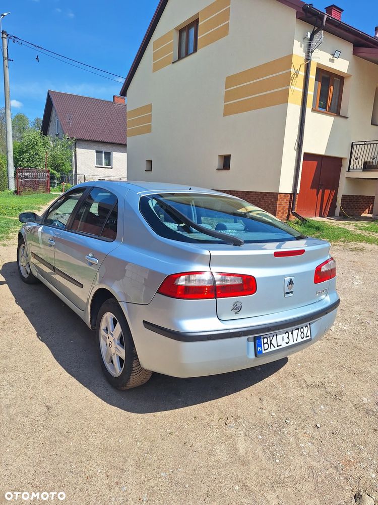 Renault Laguna 1.9 dCi Confort Authentique - 4