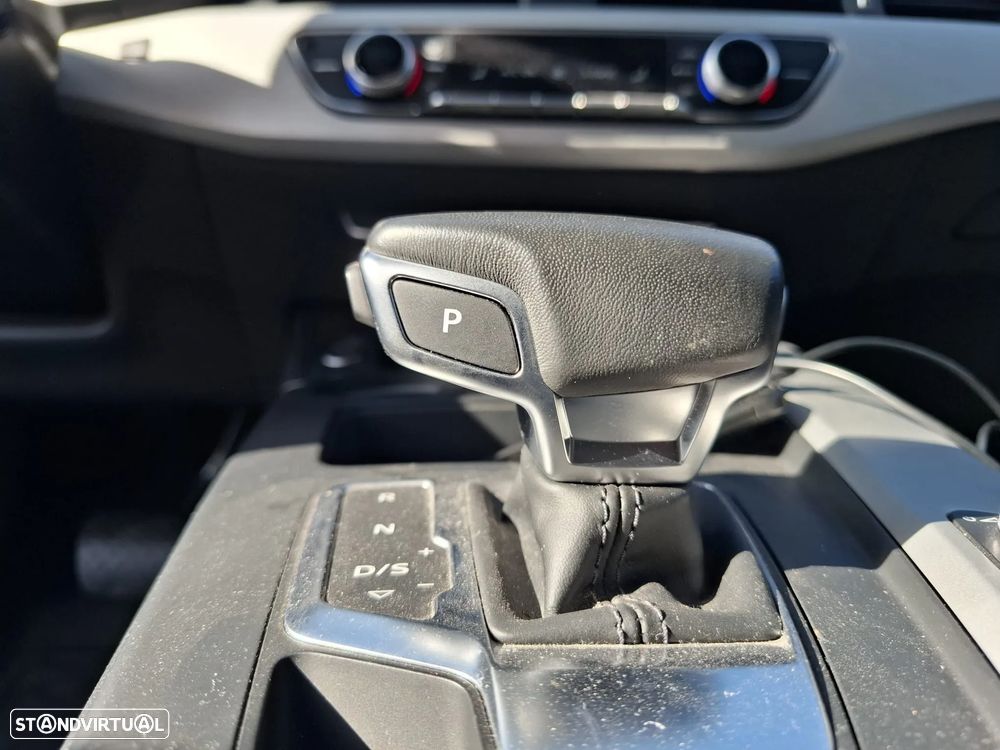 Audi A4 Avant 35 TDI S tronic - 42