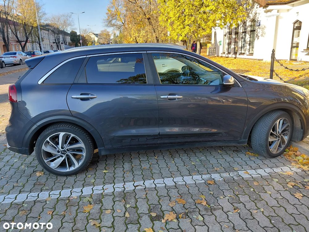 Kia Niro 1.6 GDI Hybrid L - 10