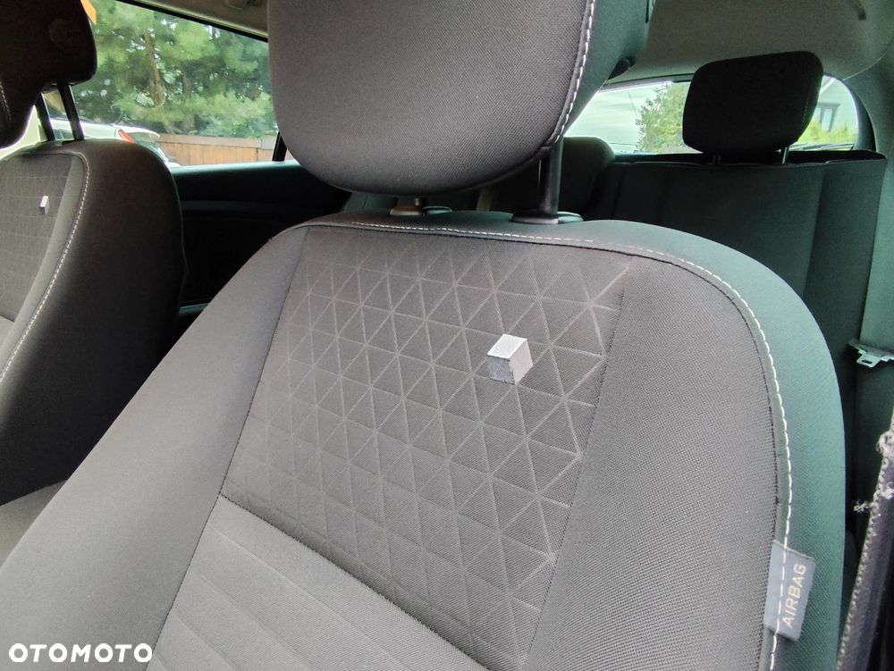 Renault Megane ENERGY TCe 130 LIMITED - 9