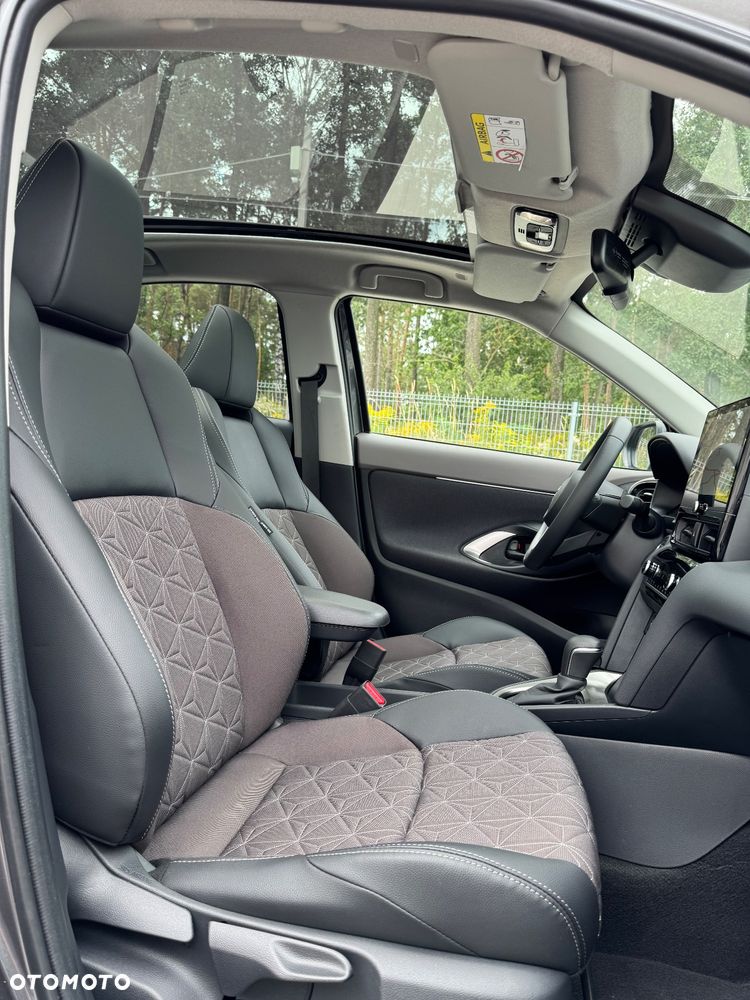 Toyota Yaris Cross Hybrid 1.5 Executive - 23
