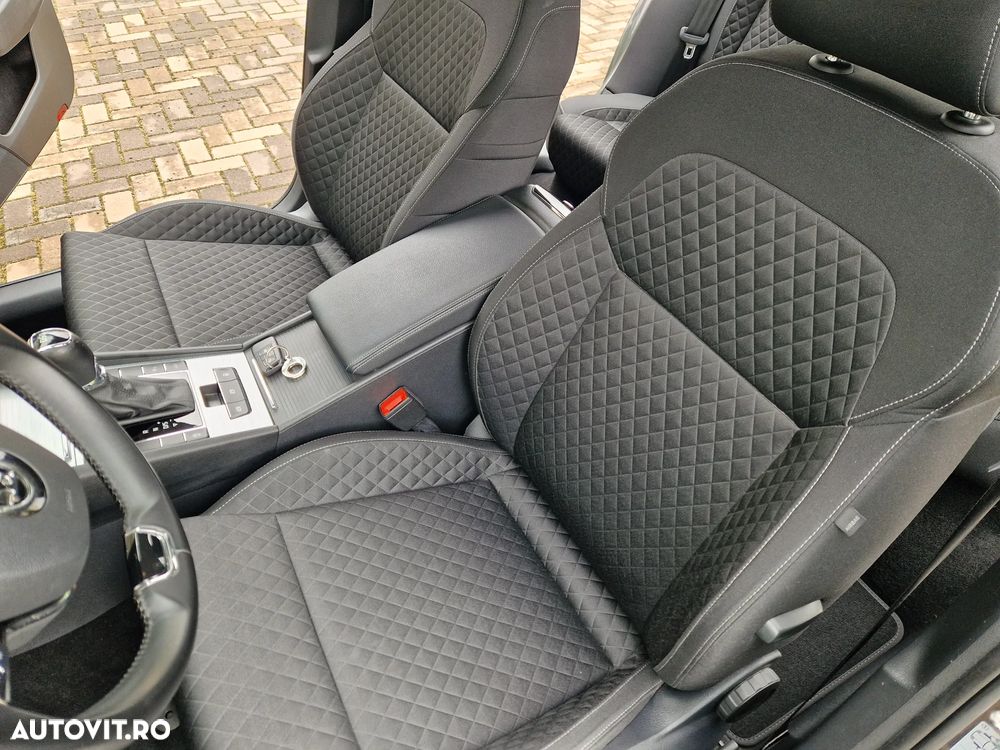 Skoda Superb 2.0 TDI DSG Ambition - 14