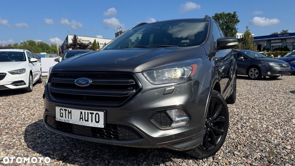 Ford Kuga 1.5 EcoBoost 2x4 ST-Line - 2