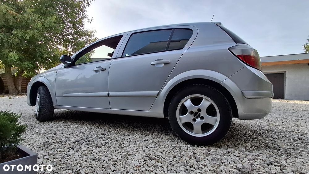 Opel Astra 1.6 Elegance - 15